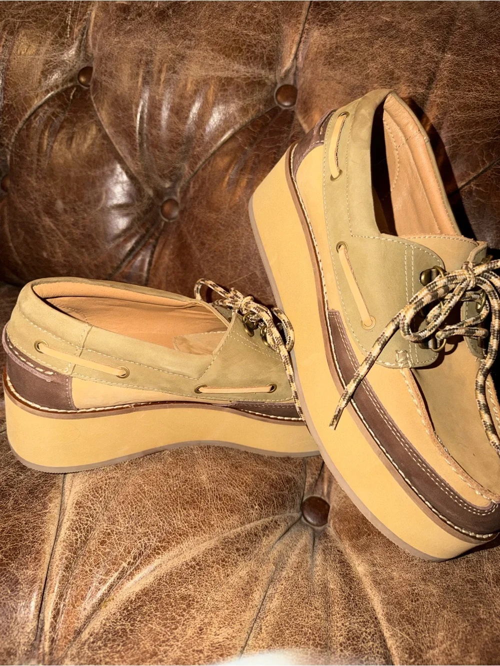 Steve Madden women’s Platform Boat Shoes in Tan and Brown